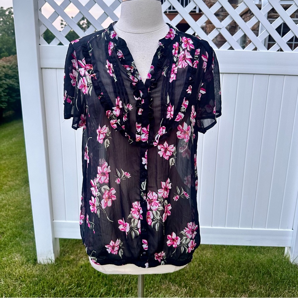 Torrid Black Floral Bubble Hem Blouse - Picture 7 of 16
